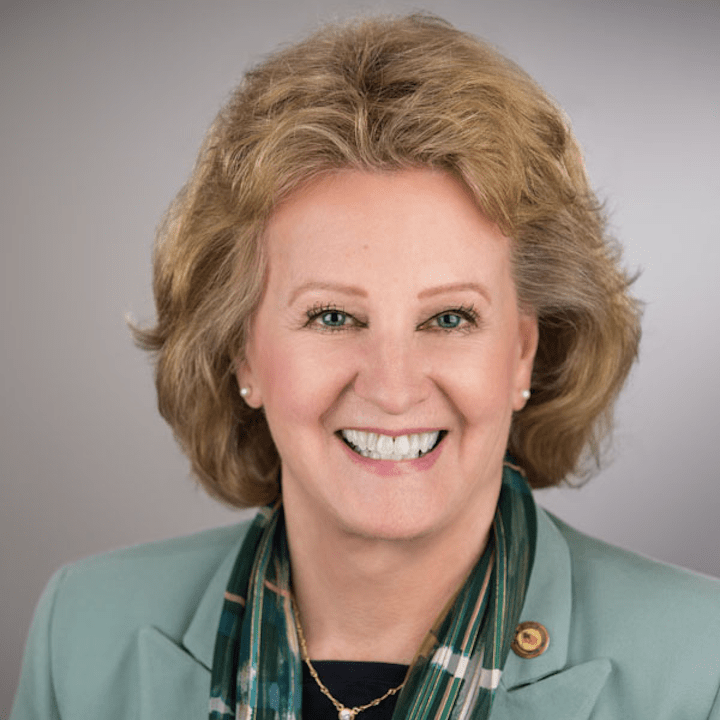 photo of Linda Budge